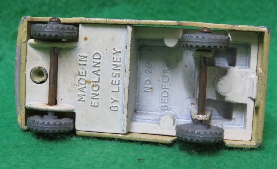 Matchbox Moko Lesney**No. 29**Bedford - Milk Float**Made in England**