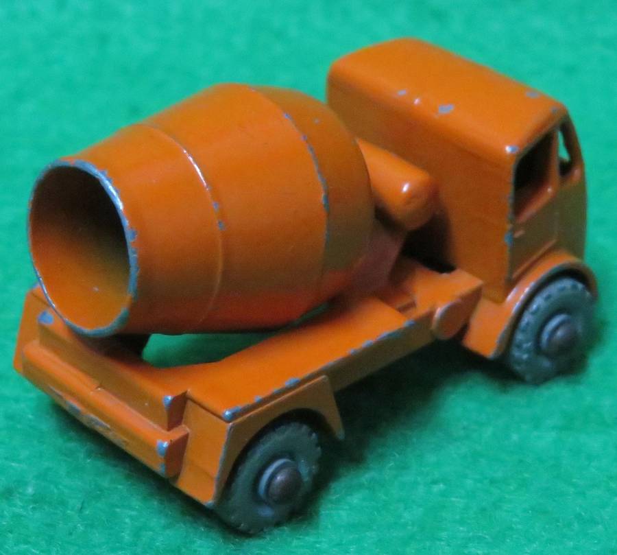 Matchbox Moko Lesney**No. 26**ERF Truck - Cement Mixer**Made in England**
