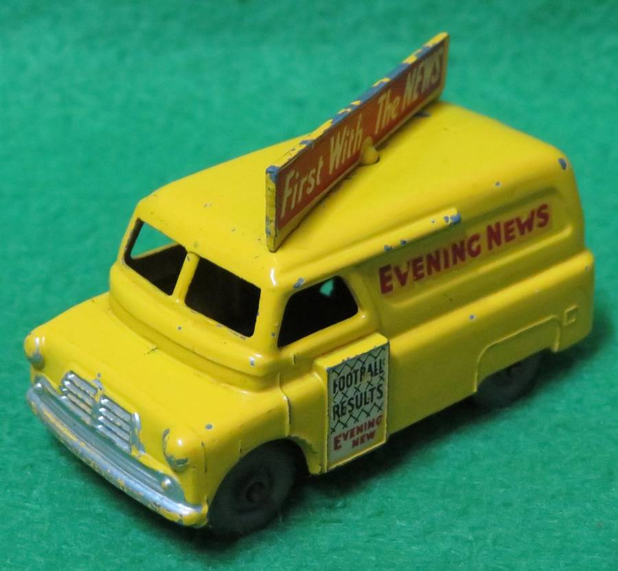 Matchbox Moko Lesney**No. 42**Evening News Van**Made in England**