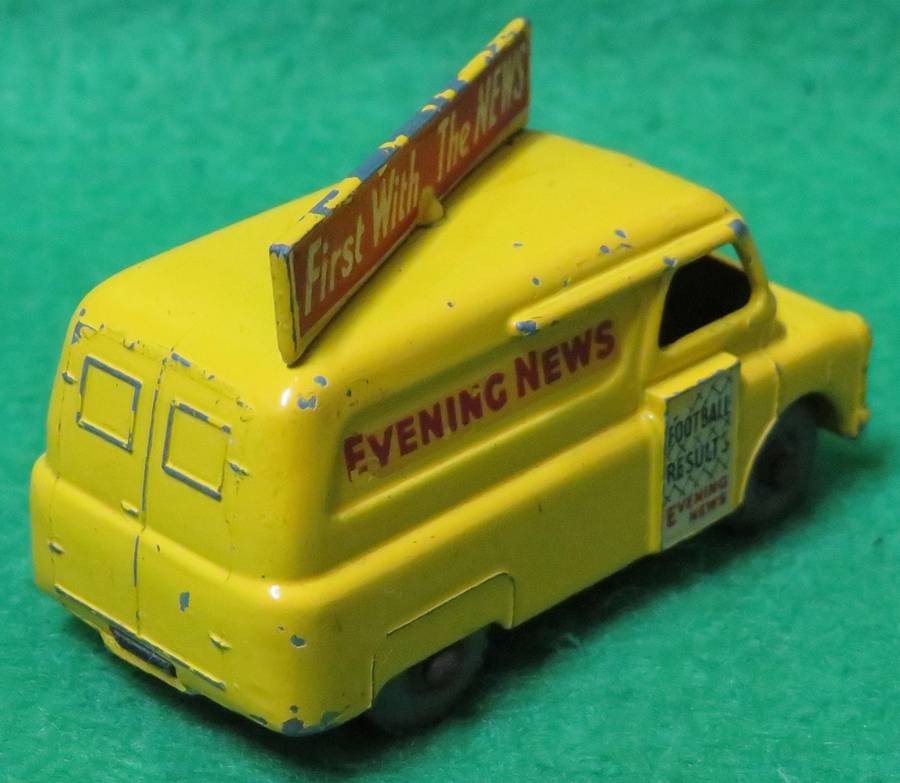 Matchbox Moko Lesney**No. 42**Evening News Van**Made in England**