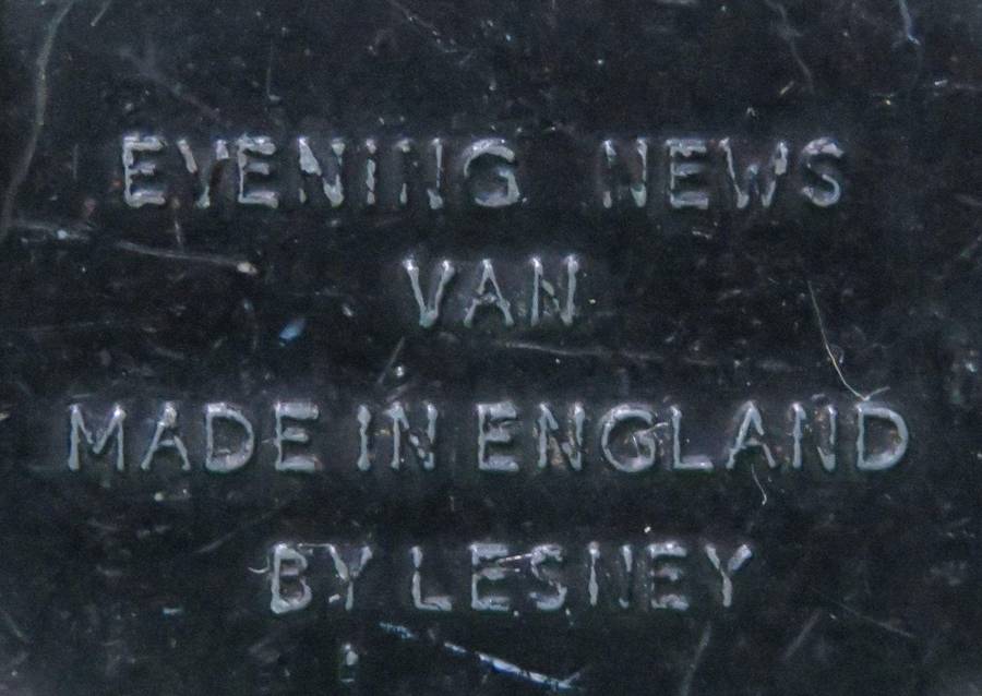 Matchbox Moko Lesney**No. 42**Evening News Van**Made in England**