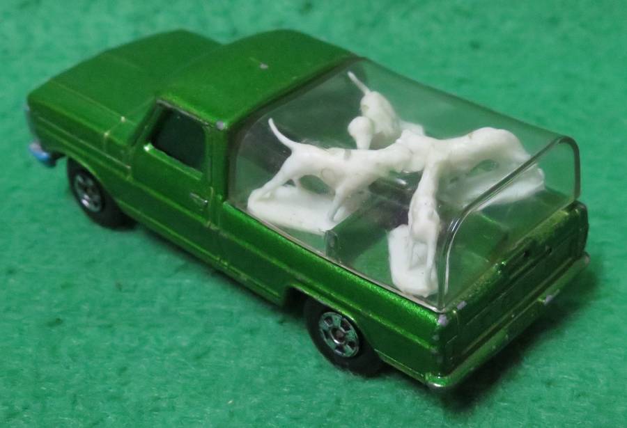 **Matchbox Lesney No.50**Ford - Kennel Truck**1971**Vintage**Excellent condition**With 4 Doggies**