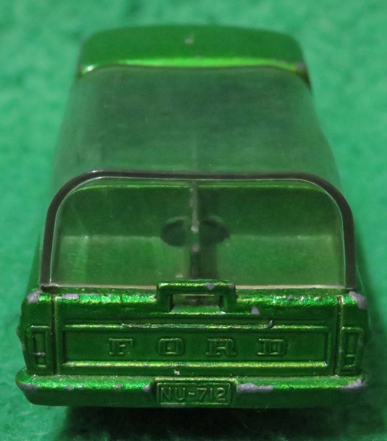 **Matchbox Lesney No.50**Ford - Kennel Truck**1971**Vintage**Excellent condition**With 4 Doggies**