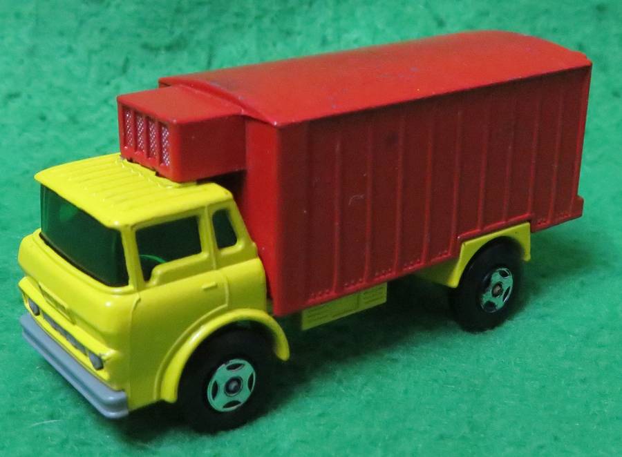 **Matchbox Lesney No.44**GMC - Refrigerator Truck**1971**Vintage**Very good condition**