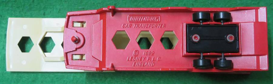 Matchbox Lesney**Car Transporter 1982 & Kenworth Truck 1981**Made in England**