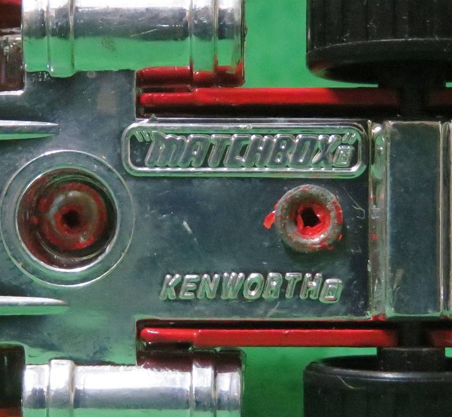 Matchbox Lesney**Car Transporter 1982 & Kenworth Truck 1981**Made in England**