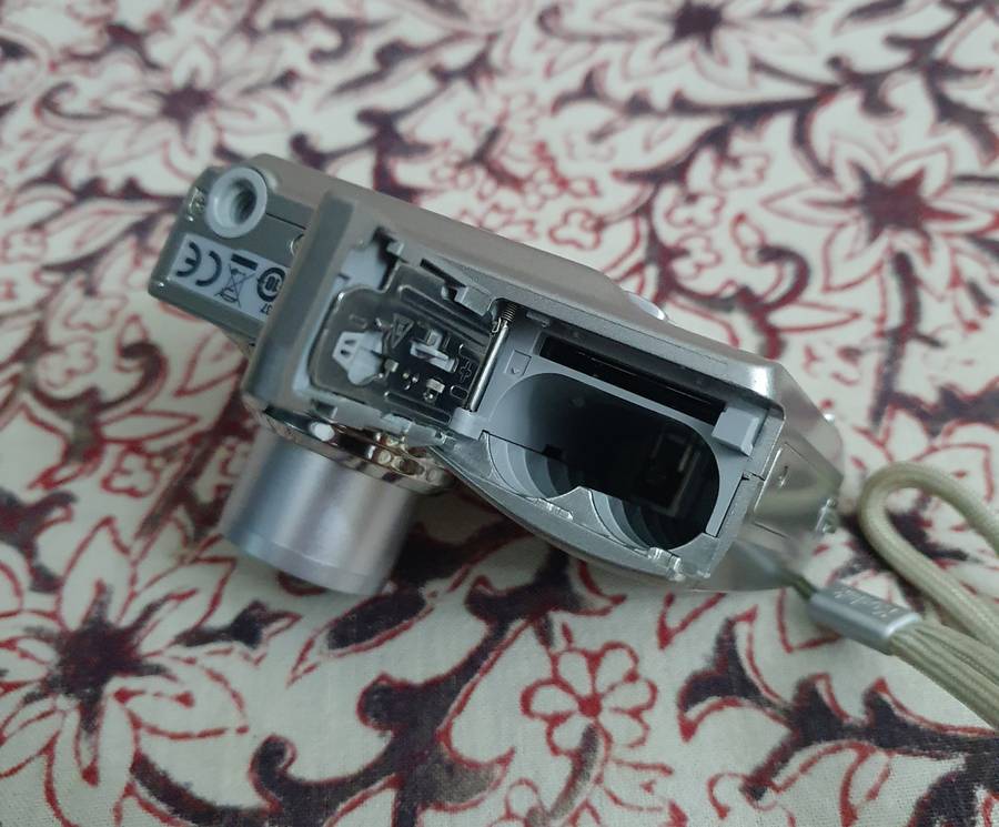 HD PVR Decoder with Remote & Kodak Camera with Bag and Charger ( Untested )