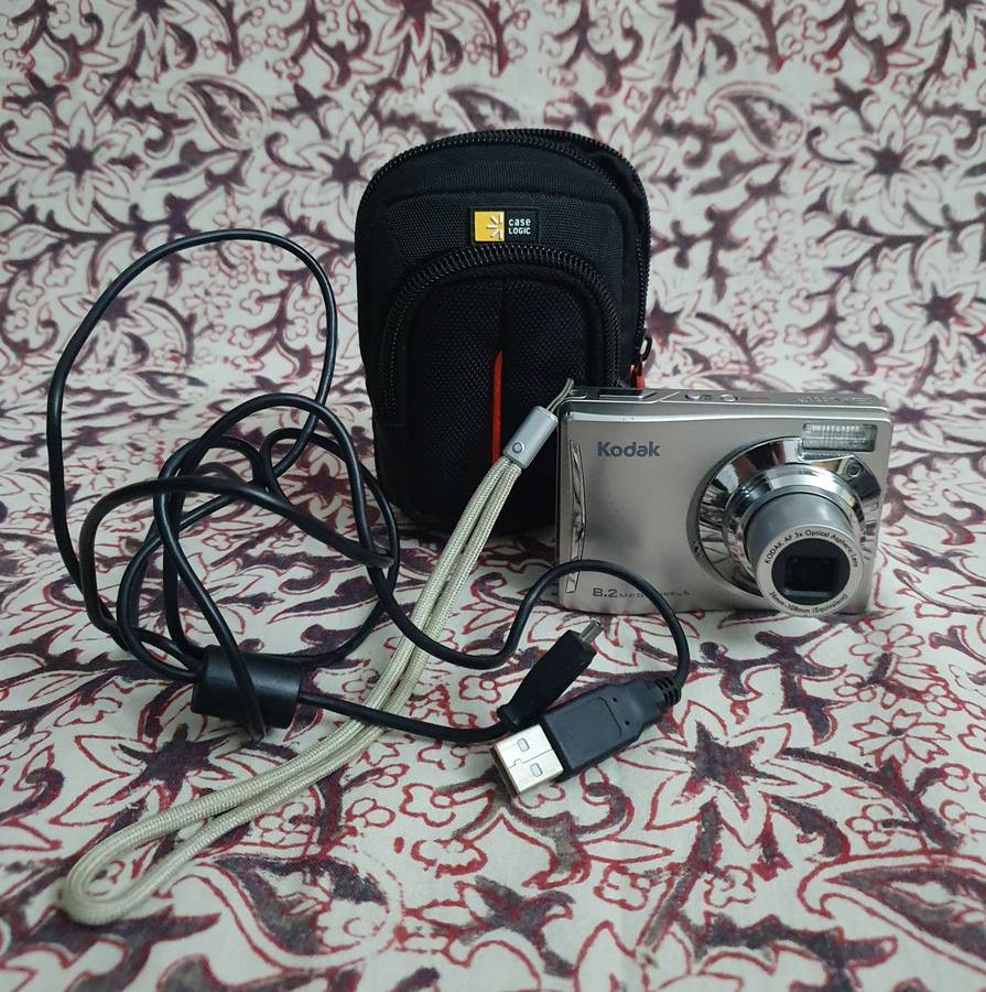 HD PVR Decoder with Remote & Kodak Camera with Bag and Charger ( Untested )