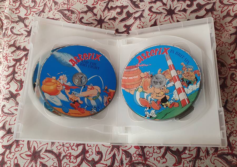 Asterix 7 Crazy Adventures DVD Movie Set ( 1 Disc Missing )