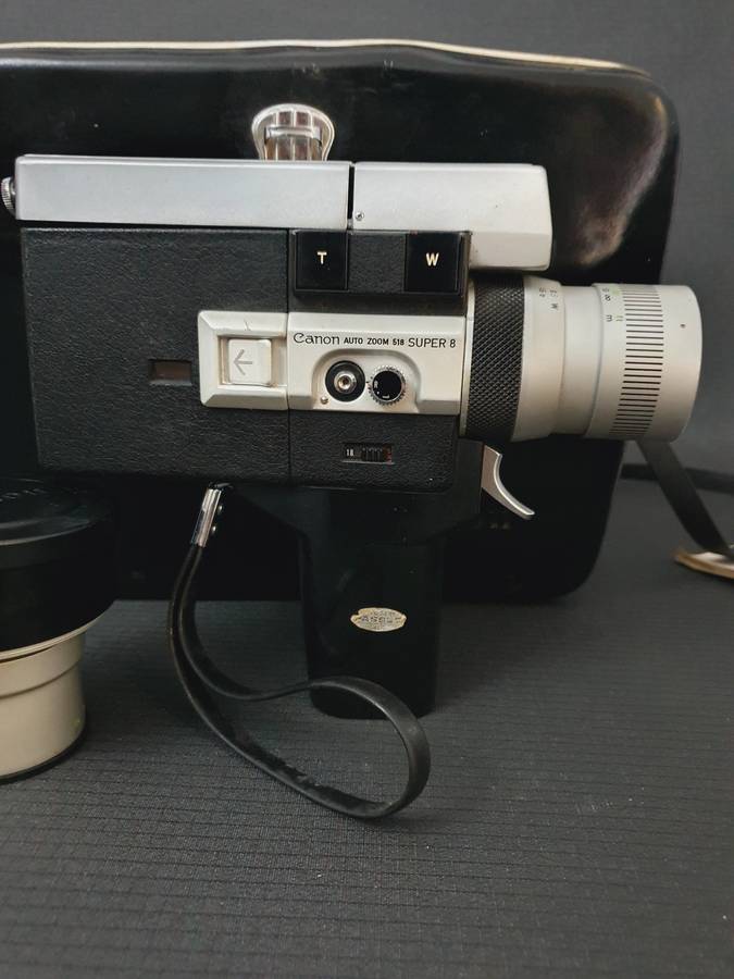 Cannon Super 8 Auto Zoom 518 in Leather Cannon Carrier