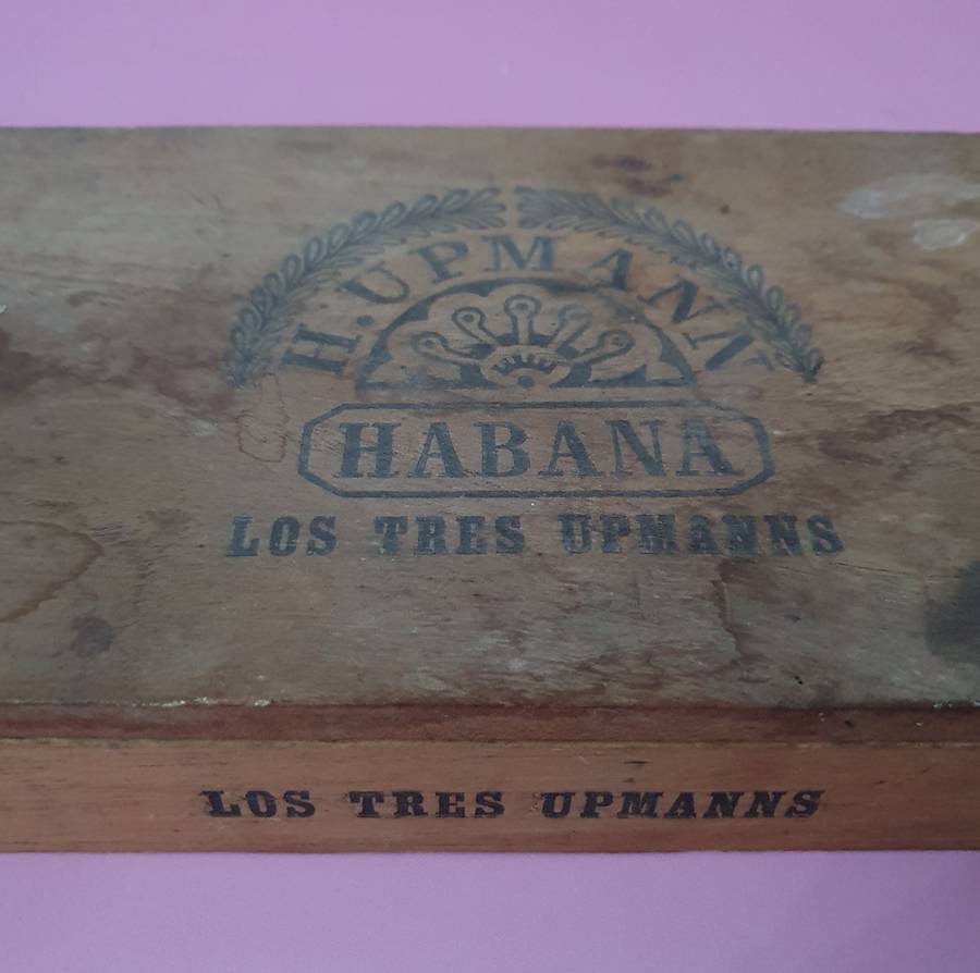 Vintage H. UPMANN Habana Cuban Cigars in Box   Made in Cuba