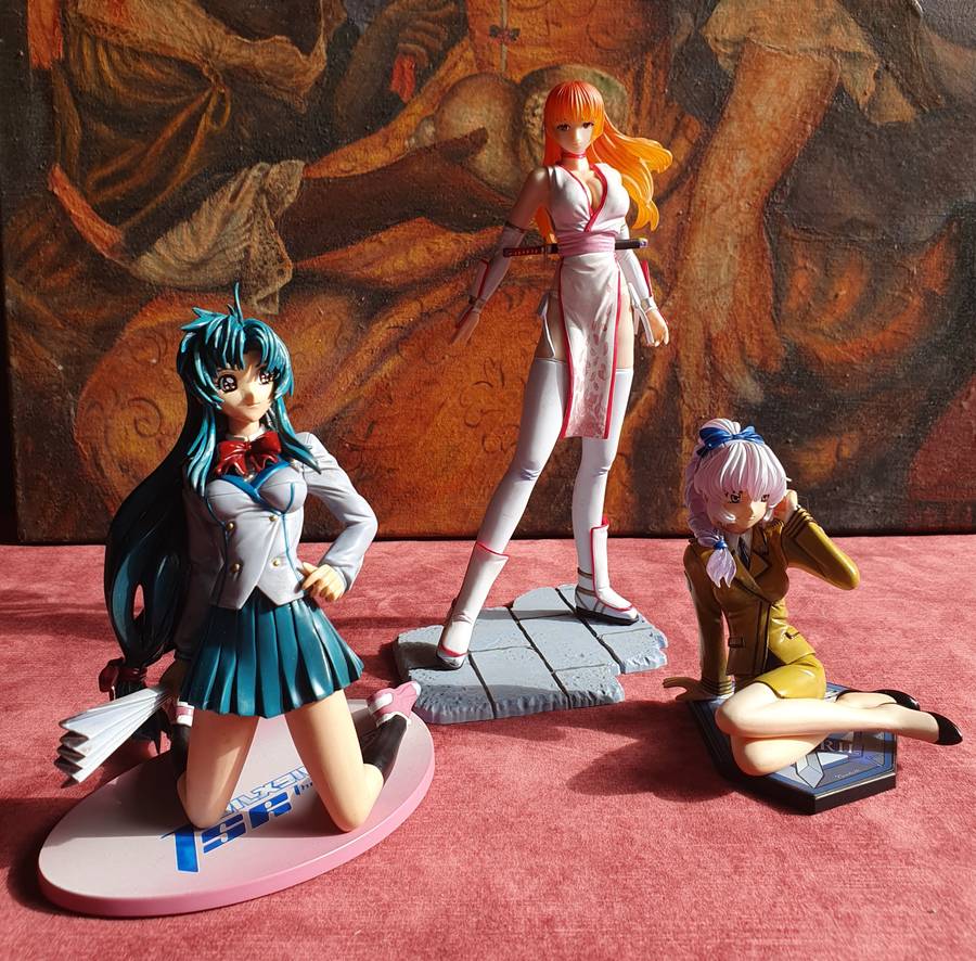 Dead or Alive + Full Metal PANIC! Character Figurines