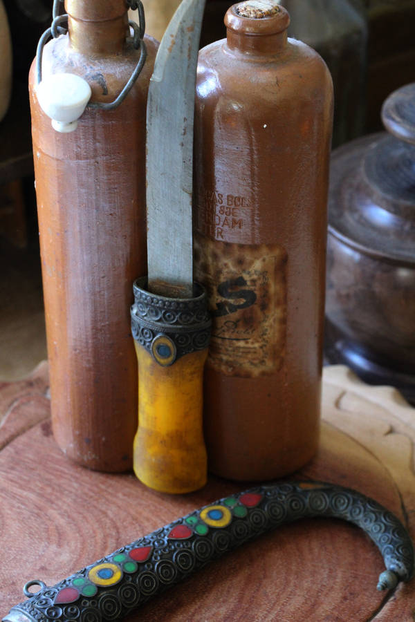 Vintage Jumbiya Arabic Dagger in Sheath with Camel Bone Handle