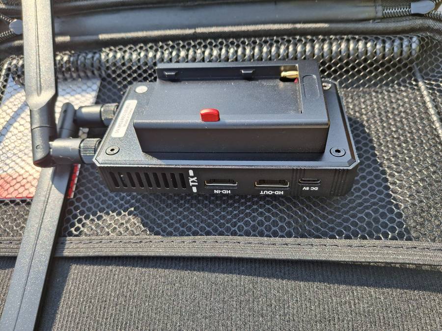 HDMI Wireless Transmitter & Receiver Set (M-HW 200 Pro)