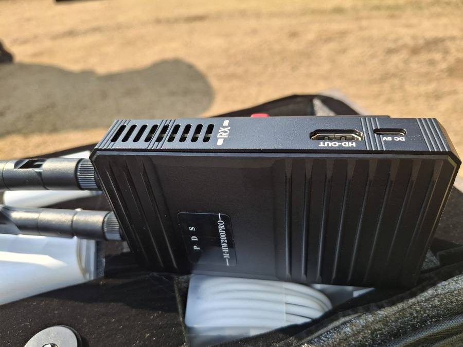 HDMI Wireless Transmitter & Receiver Set (M-HW 200 Pro)