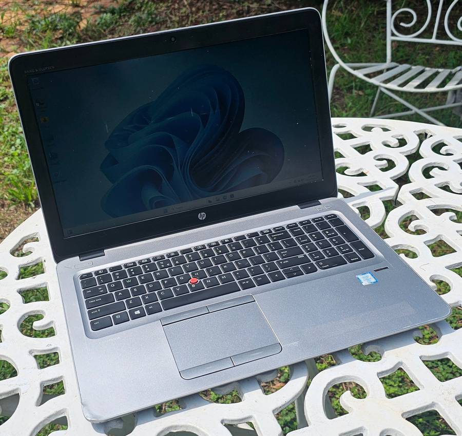 EliteBook hp850 g3,  6th gen core i7, 240gb ssd, 8gb ram, vga, wifi, cam, 15.6 inch, win 11 pro, etc