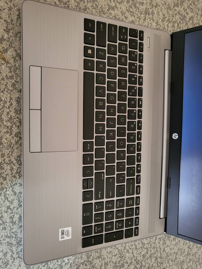 HP 250 G8  10th Gen Intel Core i3-1005G1