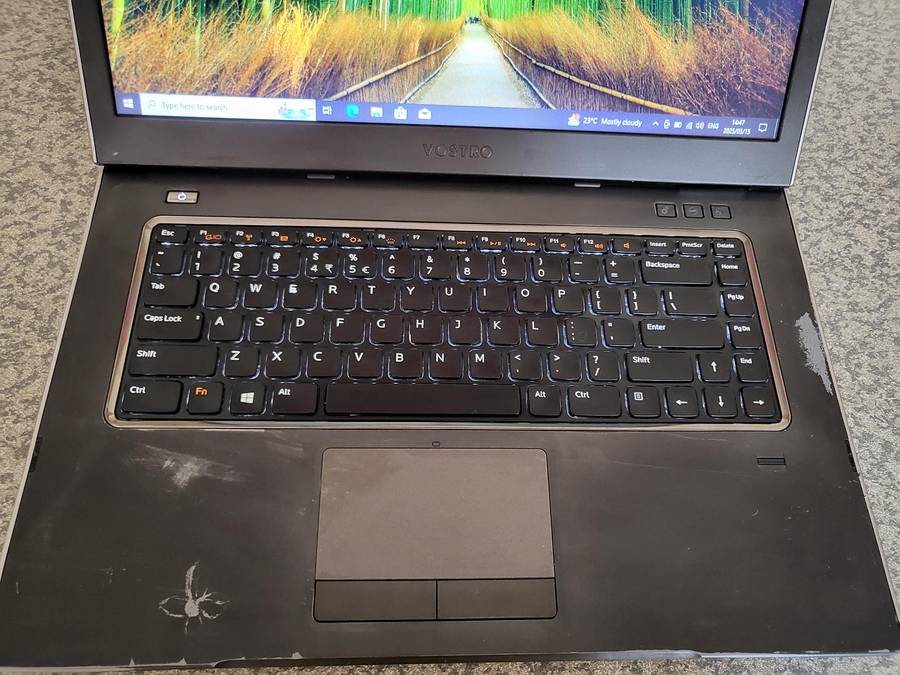 Dell Vostro 3560 i5