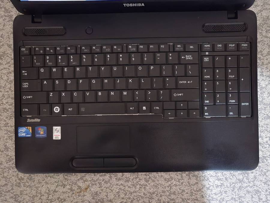 Toshiba Satellite C650  Core i3 Laptop