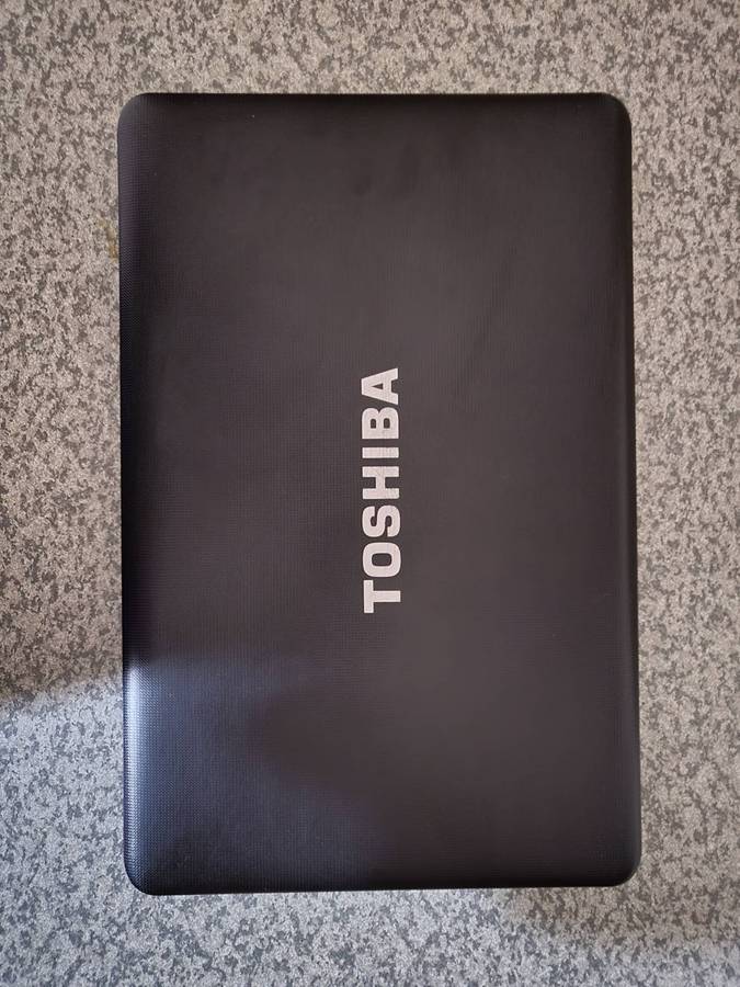 Toshiba Satellite C650  Core i3 Laptop