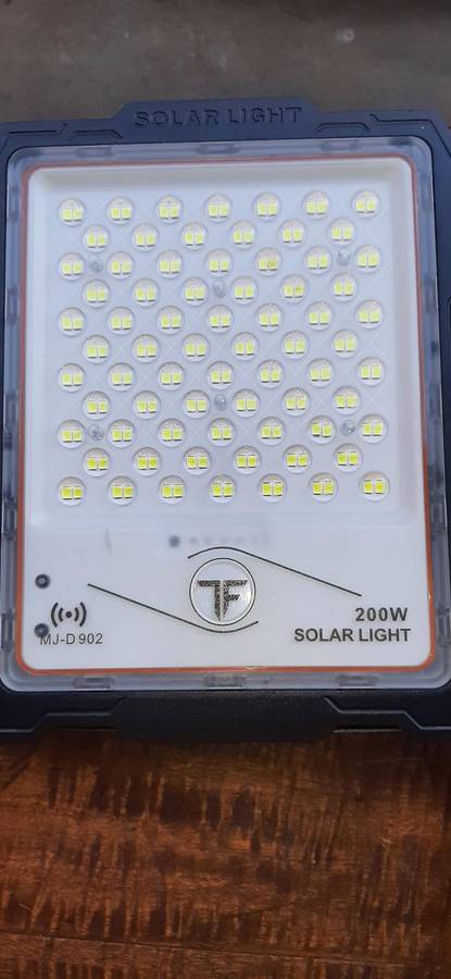 Solar LED Street Light and Solar 200W LED Flood Light