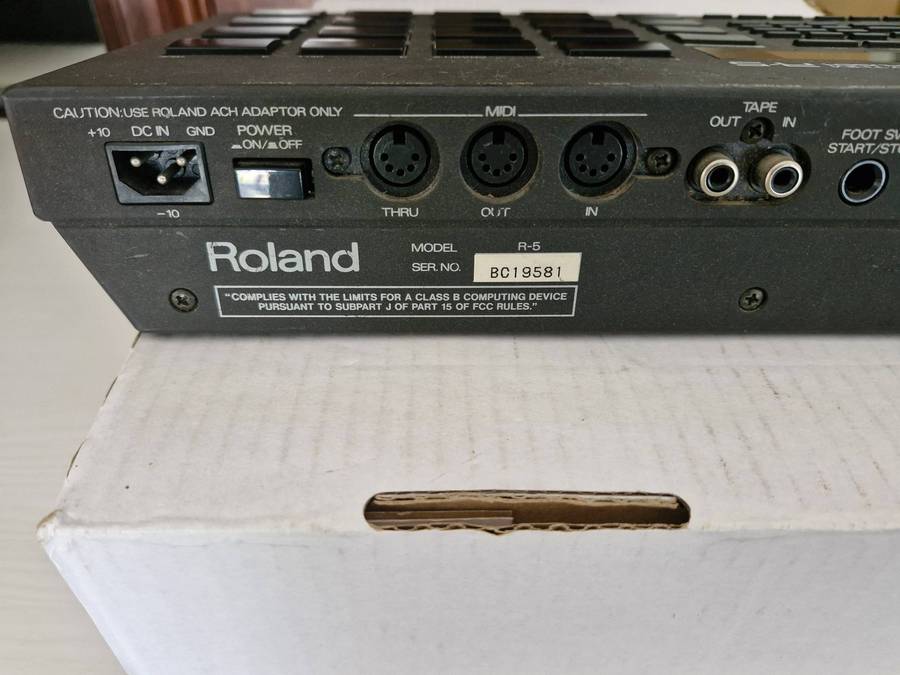 Roland R-5 - Human Rhythm Composer Drum Machine - with Power Supply - Vintage