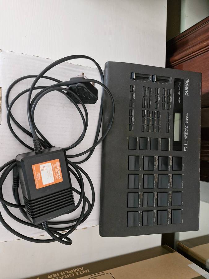 Roland R-5 - Human Rhythm Composer Drum Machine - with Power Supply - Vintage