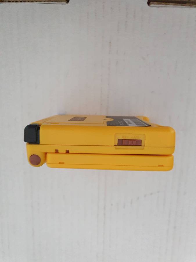 Nintendo Game Boy Advance SP Pikachu Handheld System - AGS-101 + Charger
