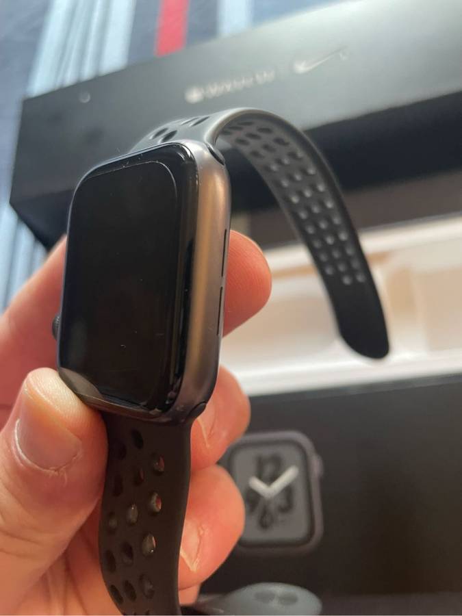 APPLE WATCH 4 NIKE EDITION +