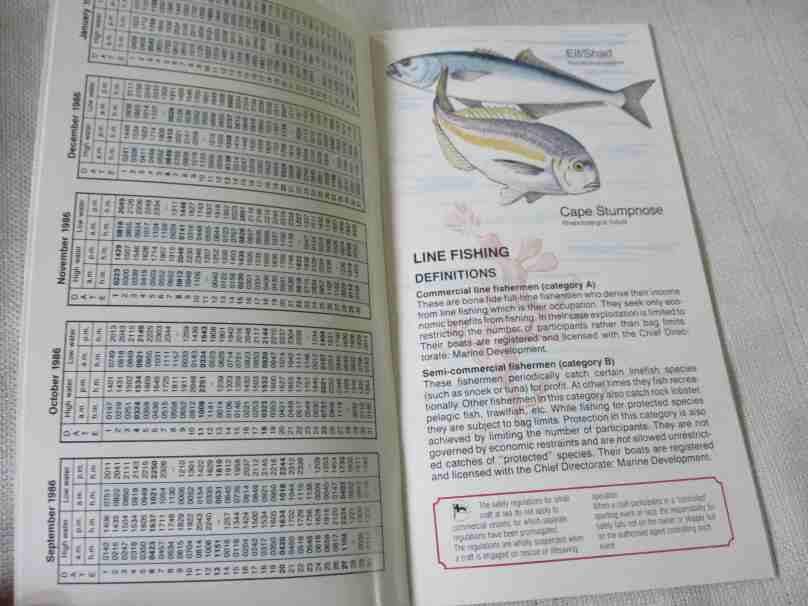 SAFMARINE GUIDE TO THE PROTECTION OF SOUTH AFRICA'S MARINE LIFE ( 80's )