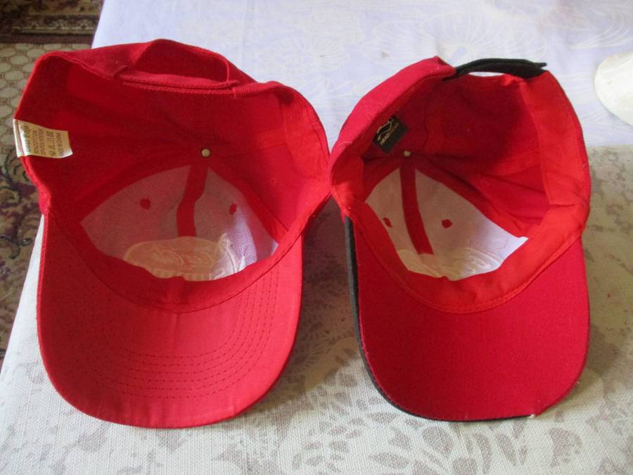COCA-COLA - CAPS x 2