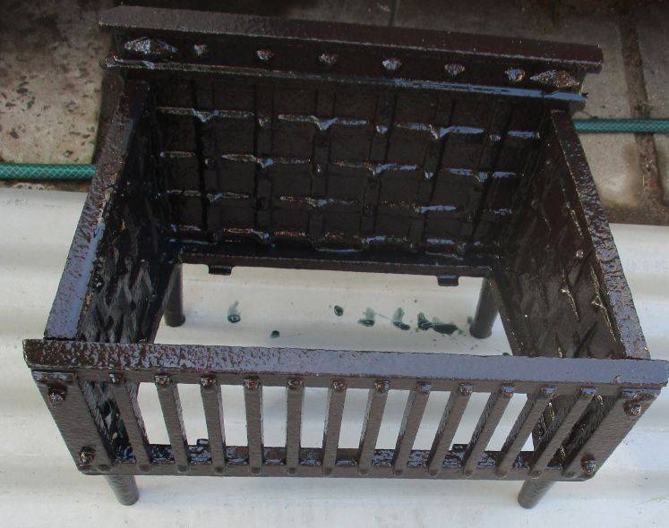 ANTIQUE FIRE GRATE