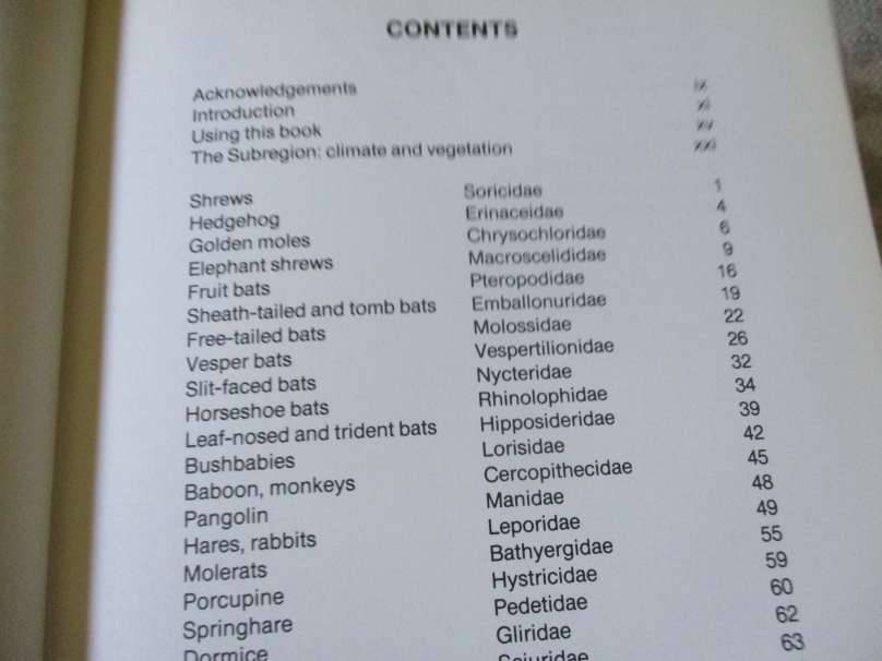 THE MAMMALS OF SOUTHERN AFRICA - A FIELD GUIDE - REAY H N SMITHERS