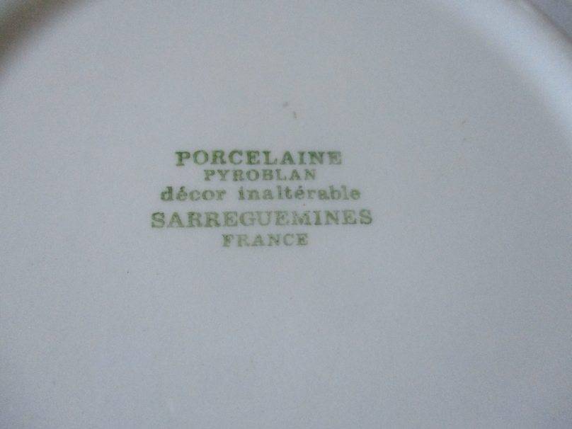 GENERAL ARTIGAS - ARMADA URUGUAY - DISH / PLATE  ( freiburg )