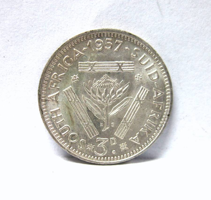 SA Union Threepence 1957 - UNC condition