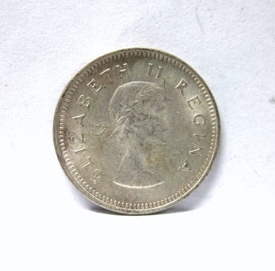 SA Union Threepence 1957 - UNC condition