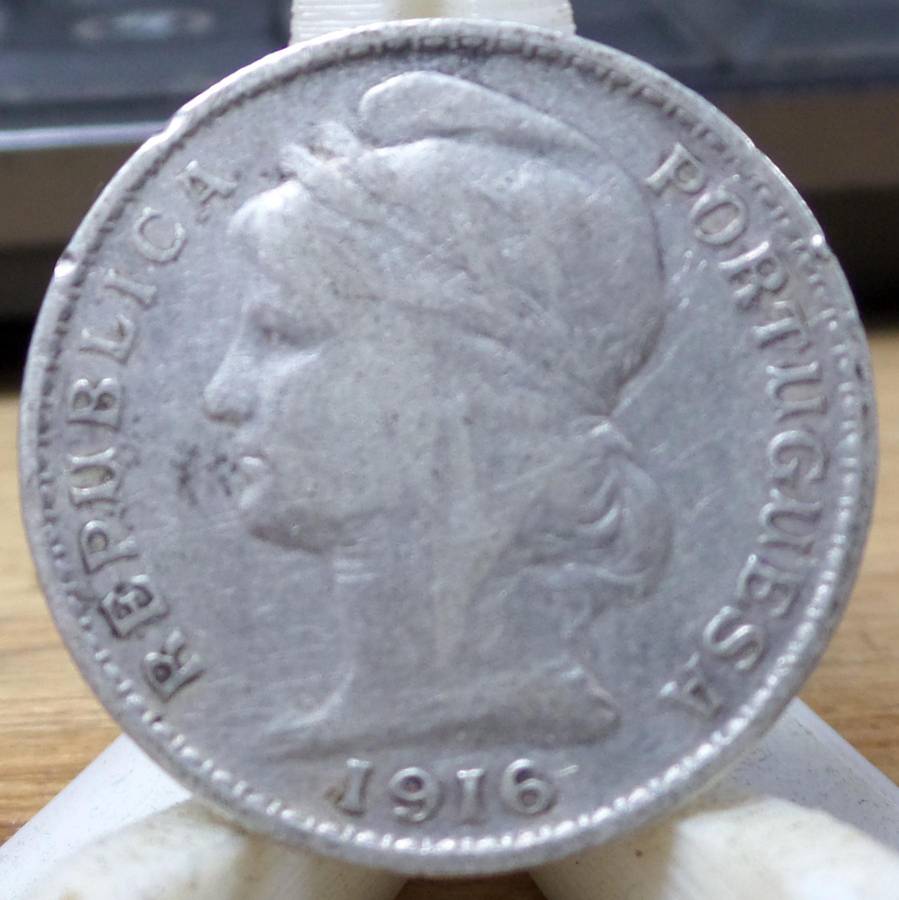 *R1 Auction* Portugal 20 Centavos 1916
