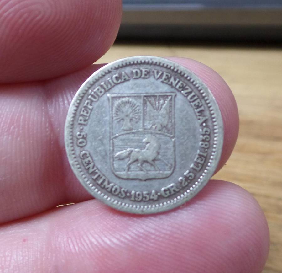 *R1 Auction* Venezuela 50 Centimos 1954