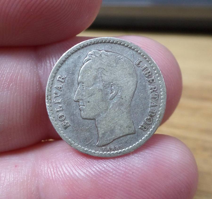 *R1 Auction* Venezuela 50 Centimos 1954