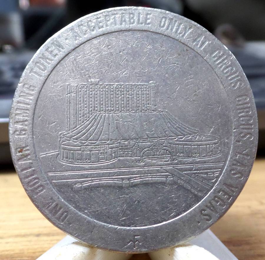 *R1 Auction* Circus Circus 1 Dollar gambling token