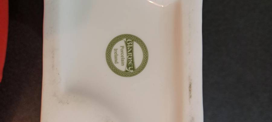 Vintage Belleek B0057 Glenveigh Mantel Shamrock Porcelain Clock Ireland Battery