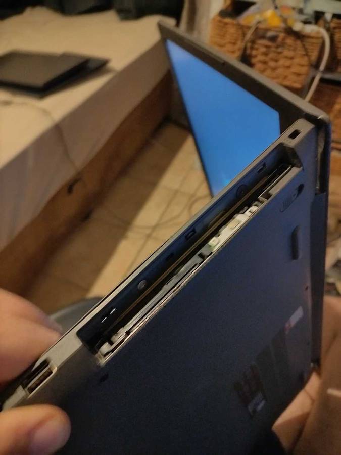 Lenovo V330-15ikb I5 8th gen