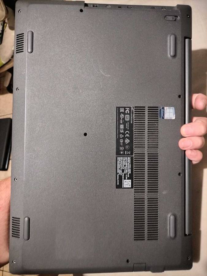 Lenovo V330-15ikb I5 8th gen