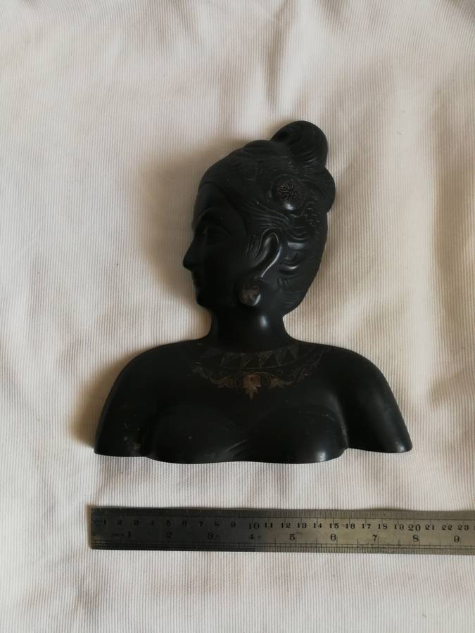 Vintage INDIAN Bidri Metal Sculptual Figure / Wall Hanging of a Lady. With Decorative Silver Inlays