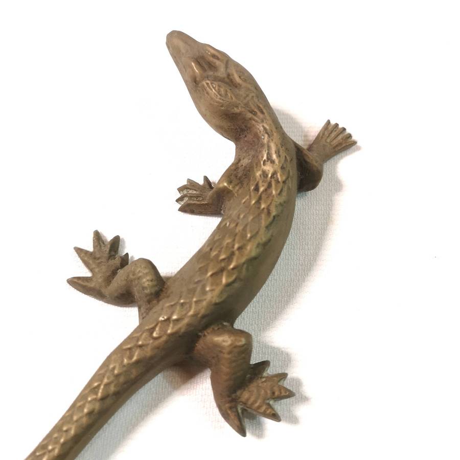 Vintage Brass Hand Crafted lizard Figurine Statue Rich patina Decorative