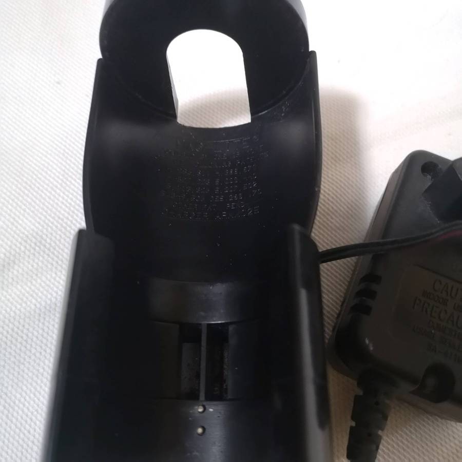 MAGLITE Rechargeable with 2 cradles, 1 charger and spare flashlite