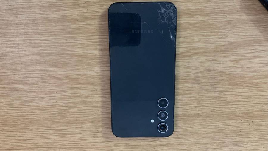 Salvage  Samsung galaxy tab 4 10.1 and a samsung galaxy A54 up fo grabs