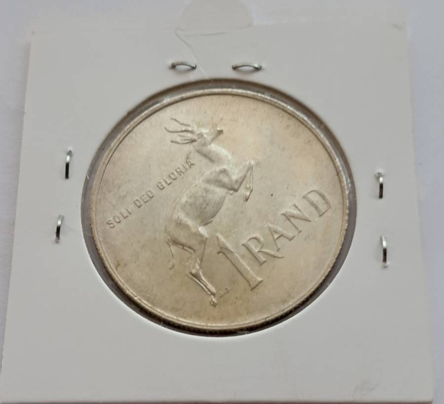 REPUBLIC OF SOUTH AFRICA - 1967 ONE RAND (AFRIKAANS)  UNC -IN COIN FLIP - SILVER 0.800