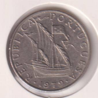 PORTUGAL 5 ESCUDOS 1979  IN COIN FLIP