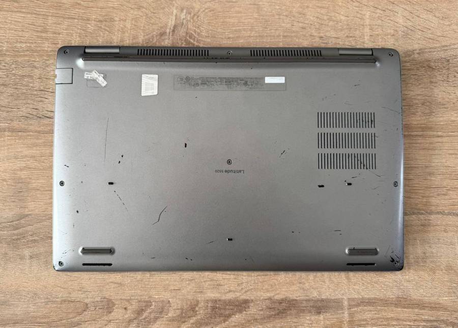 Dell Latitude 5520 , intel Core i5vPro - 1135CPU, 11th Generation